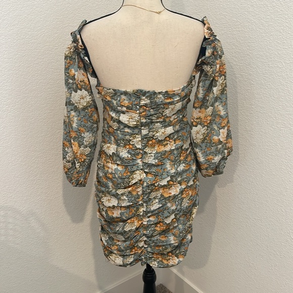 Hello Molly | Basque Country BodyCon Dress in Sage Sz 6 - Picture 9 of 15